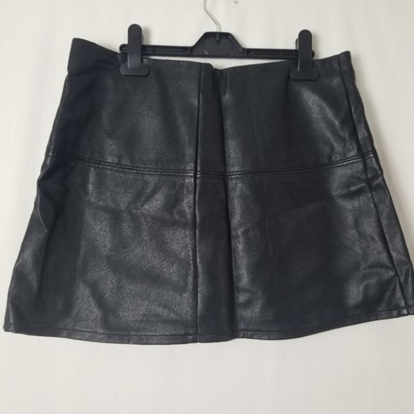 NWT Jolt faux leather black mini skirt juniors size 7 (192) - Picture 8 of 9